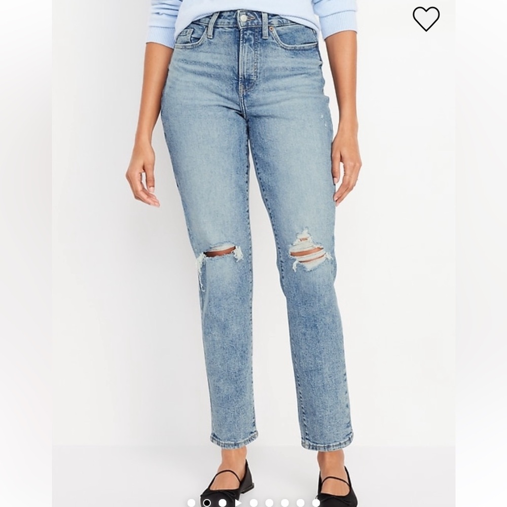 NWOT. Old Navy Curvy Sky-Hi Straight jeans. Size 2.